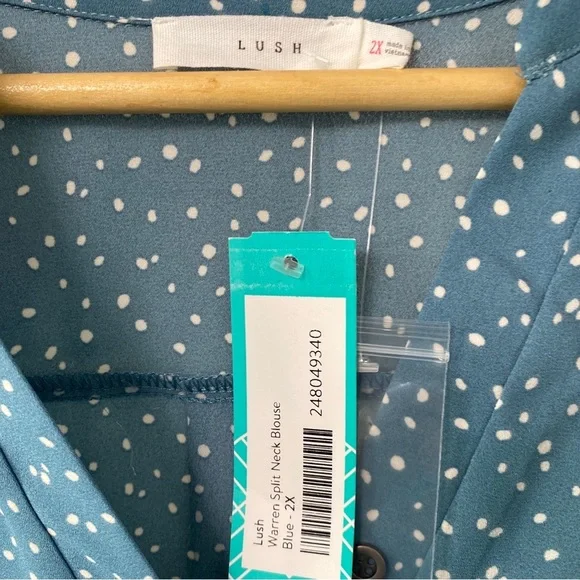NWT Lush Warren Split Neck Blouse Size 2X - Picture 6 of 8
